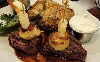 Jake's Old City Grill food
