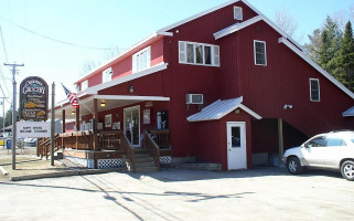 Oquossoc Grocery outside