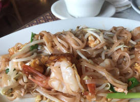 Kwan Thai Llc food