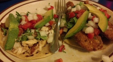 La Perla Del Pacifico food