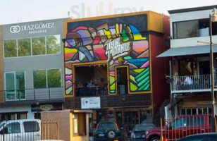 Sushi Factory outside