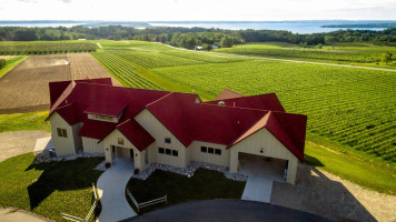 Bonobo Winery outside