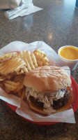 Red Run Grill food