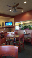 Red Run Grill inside