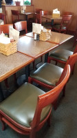 Red Run Grill inside