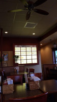 Red Run Grill inside