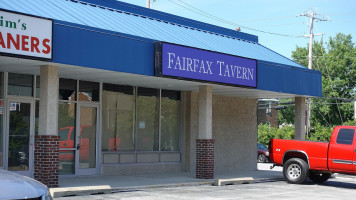 Fairfax Tavern outside