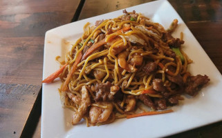 Golden Grill Asian Bistro food