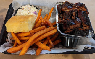 Jimmy Bears Bbq food