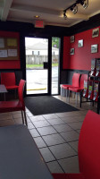 Pizza Hut inside