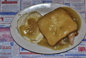 Buddy's Log Cabin Family Restaurant food