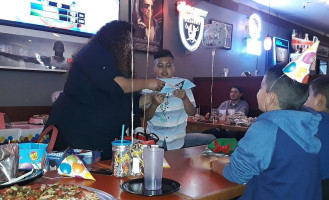 Salinas Pizza Pints guru