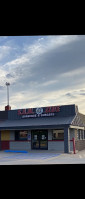 S.a.m. Que outside