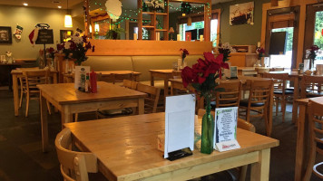 Alan's Country Cafe Port Orchard inside