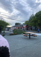 Sourdough Willy's Pizzeria outside