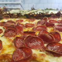 Sourdough Willy's Pizzeria food
