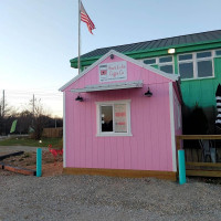 Heart Joe Coffee Co outside