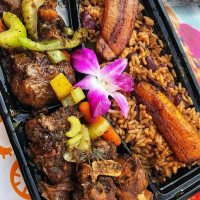 Cocobreeze Caribbean And Bakery food