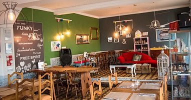 Keller Tavern inside