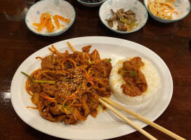 Booja Korean Wings Cafe food