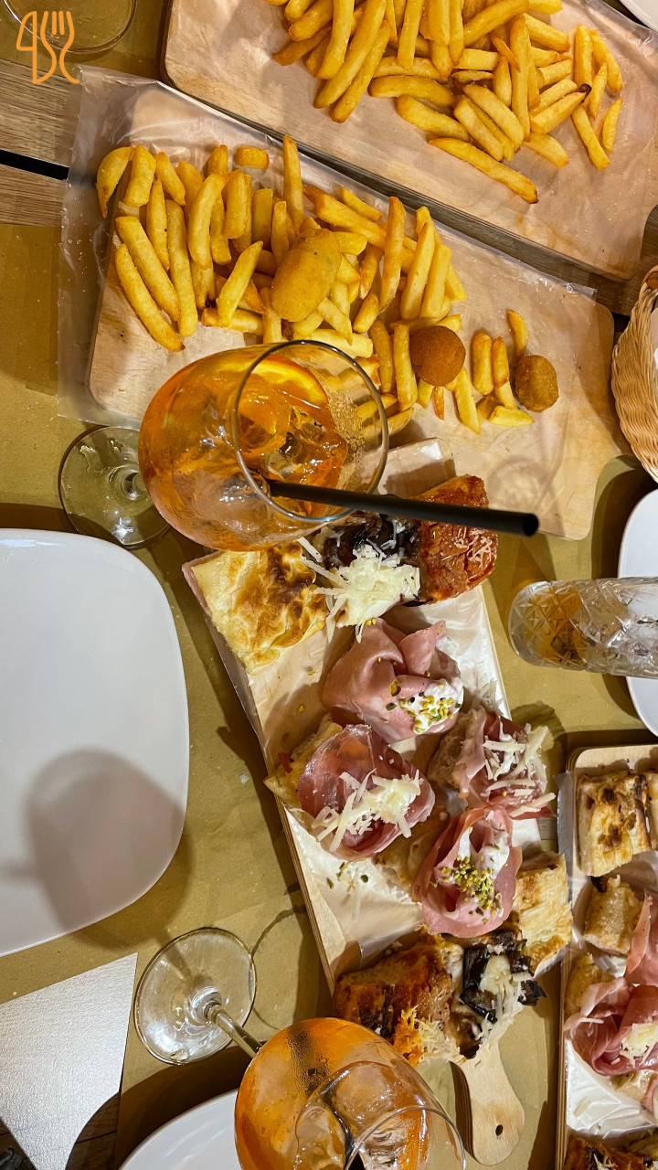 Larkspur Bistro & Bar