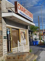 Strikers Sports outside