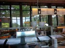Tutto Pasta State Street inside
