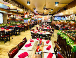 Virgil's Real BBQ - New York City inside