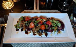 Kemp 208 food