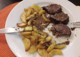 Shah's Halal Food food