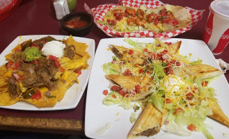 Ricos Tacos food