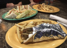 Red Oak Grill food