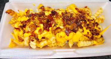 Shaffer's Drive In food