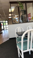 Ez's Brick Oven Grill inside