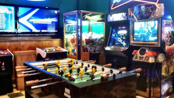 Putters Sports Grill inside