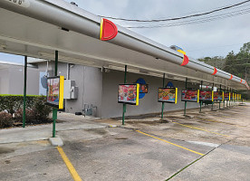 Sonic Drive-in outside
