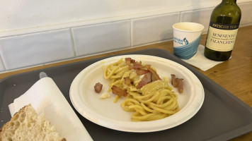 El Arca Pizzeria food