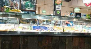 Dearmore Bbq Catering inside
