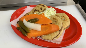 Riverside Grill food