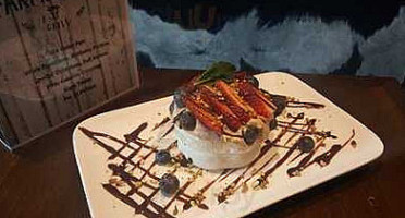 C&g Grille food