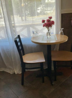 Don Raphael Cuisine inside