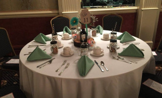 Colonial Hall Boisson