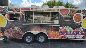 Grillers Puerto Rico outside