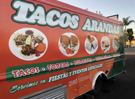 Tacos Aranda outside