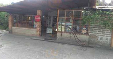 Villa Verone outside
