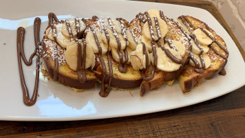 Berries Batter Cafe food