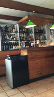 Baby Moon Pizzeria inside