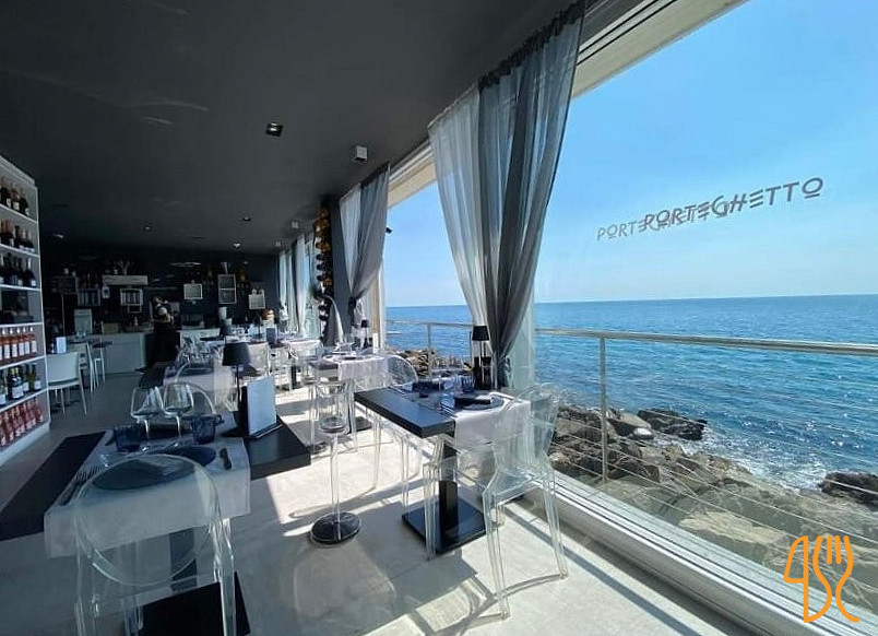 restaurant image