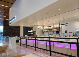 Common Bond Brasserie Bakery inside