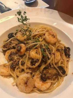 Cella Luna Pizza food